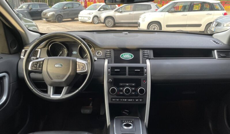 Land Rover Discovery Sport pieno